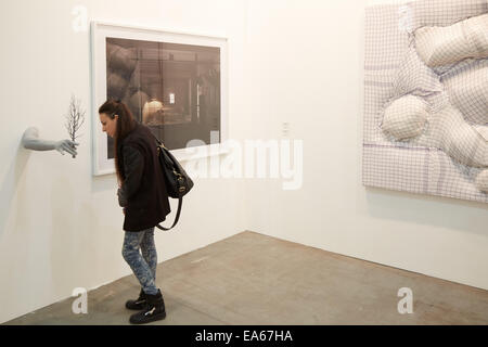 Torino, Italia. 6 Nov, 2014. Artissima 2014, persone e collezionisti d'Arte in fiera di arte contemporanea vernissage di Torino, Italia. Credito: A. Astes/Alamy Live News Foto Stock