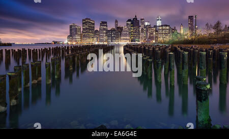 Stati Uniti d'America, nello Stato di New York, New York skyline di Manhattan Foto Stock