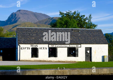 Caledonian porta Regali & Ben Nevis, Neptune's Staircase, Caledonian Canal, Banavie, Lochaber, Highland, Regno Unito Foto Stock