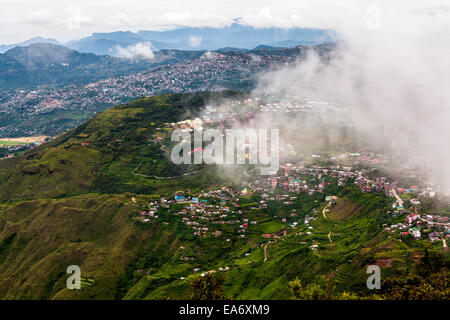 Vista panoramica della Cordillera Mountains e Baguio City, isola di Luzon nelle Filippine. Foto Stock