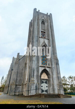 Landakotskirkja (Landakot la chiesa), calcestruzzo chiesa cattolica a Reykjavik, Islanda Foto Stock