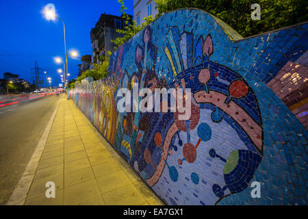 Murale in ceramica ad Hanoi, Vietnam Foto Stock