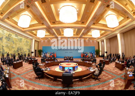 Pechino, Cina. 8 Novembre, 2014. Il presidente cinese Xi Jinping presiede un dialogo sul rafforzamento del partenariato di connettività a Pechino Capitale della Cina, Nov.8, 2014. Credito: Wang Ye/Xinhua/Alamy Live News Foto Stock