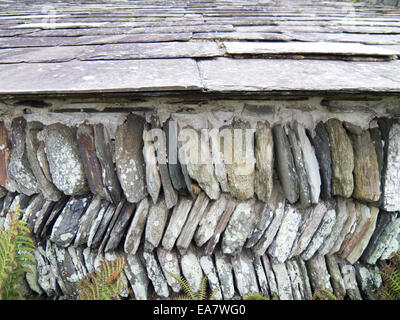 Cornish ardesia la costruzione delle pareti e del tetto Foto Stock