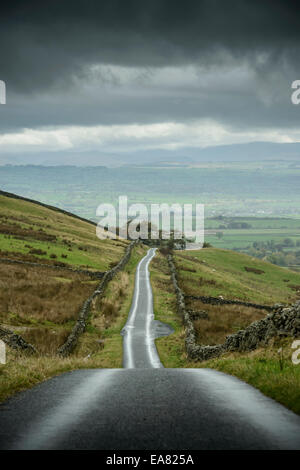 Strada di Grande Dun cadde, Cumbria - la più alta strada lastricata in Gran Bretagna Foto Stock