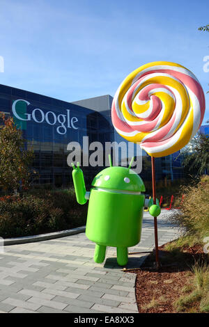 Android 5.0 lecca-lecca di sistema operativo mobile statua al quartier generale di Google a Mountain View, California USA Foto Stock