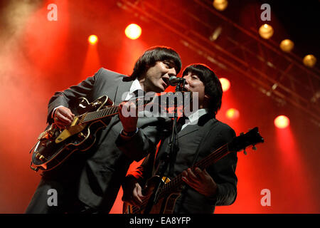 Barcellona - Lug 24: Abbey Road (banda tributo ai Beatles) esegue al Golden Revival Festival. Foto Stock