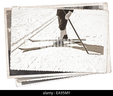 Vecchia pelle nera scarponi da sci in antico le fascette di sci Foto stock  - Alamy