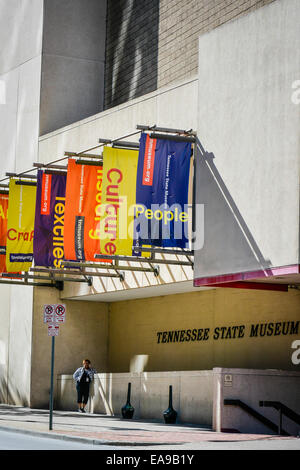 Colorato contrassegnato ingresso del Tennessee State Museum di Nashville, TN Foto Stock