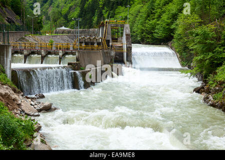 Piccola centrale idroelettrica in Turchia Foto Stock