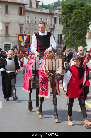 Festa Medievale di La Quintana, Ascoli Piceno, Le Marche, Italia Foto Stock