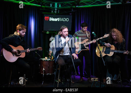 Bala Cynwyd, Pennsylvania, USA. 10 Novembre, 2014. American band alternative rock imperi eseguire a Radio 104.5's teatro delle prestazioni su Novembre 10, 2014 in Bala Cynwyd, Pennsylvania, Stati Uniti. Credito: Paolo Froggatt/Alamy Live News Foto Stock