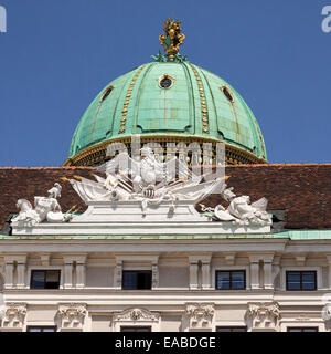 Dettaglio del Palazzo Imperiale Hofburg di Vienna in Austria. Foto Stock