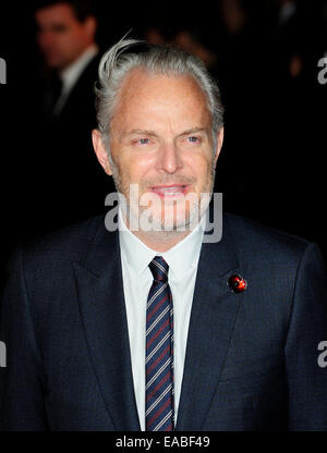 Londra, Regno Unito. Decimo Nov, 2014. Francis Lawrence (Direttore) frequentano la Premiere mondiale della fame giochi: Mockingjay parte 1 a l'Odeon Leicester Square Londra 10 novembre 2014 Credit: Peter Phillips/Alamy Live News Foto Stock