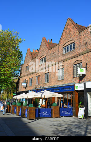 Zinco ristorante italiano, la sfilata, High Street, Watford, Hertfordshire, England, Regno Unito Foto Stock