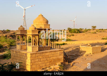 Cenotaphs di Bada Bagh, King's memoriali, Jaisalmer, Rajasthan Foto Stock