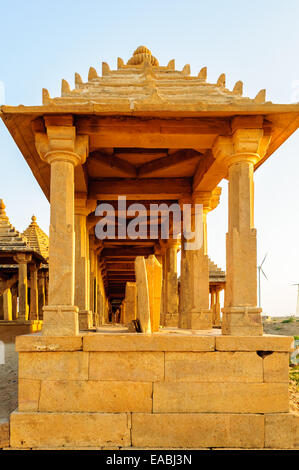 Cenotaphs di Bada Bagh, King's memoriali, Jaisalmer, Rajasthan Foto Stock