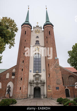 Archcathedral Oliwa dedicata alla Santissima Trinità, la Beata Vergine Maria e di San Bernardo nel quartiere di Oliwa, Gdansk, Polonia Foto Stock