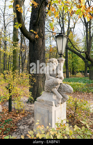 Varsavia, Polonia - 20 Ottobre 2014: Palazzo sull'acqua - la residenza estiva dell'ultimo re polacco Stanislao Augusto Poniat Foto Stock