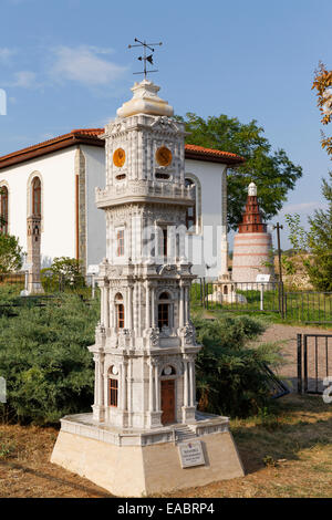 La Turchia Karabuek Provincia Safranbolu Clock Tower Museum con Dolmabahce orologio modello Tower Foto Stock