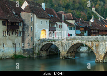 Serata in St-Ursanne, Canton Giura. Foto Stock