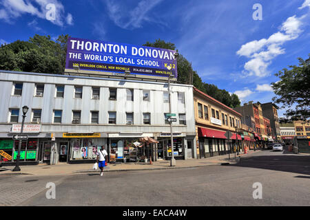 Nord Broadway vicino piazza Getty Yonkers New York Foto Stock