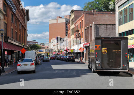 Nord Broadway vicino piazza Getty Yonkers New York Foto Stock