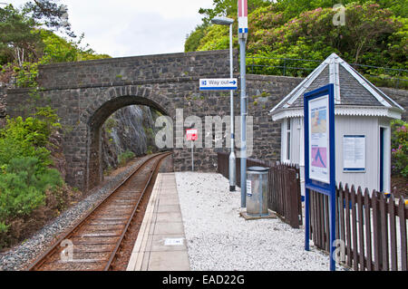 Distanza stazione Ferroviaria a Duncraig sulla Scenic Inverness a Kyle of Lochalsh linea ferroviaria, Highlands Occidentali, Scotland Regno Unito Foto Stock