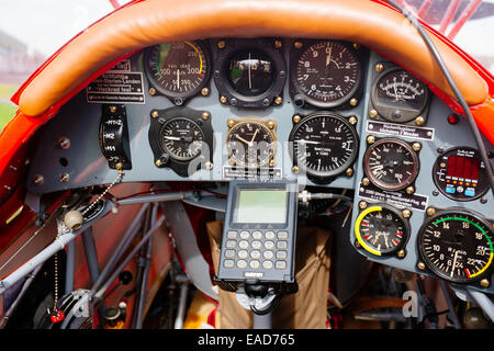 Cockpit di CASA-BÜCKER 1.131E JUNGMANN Foto Stock