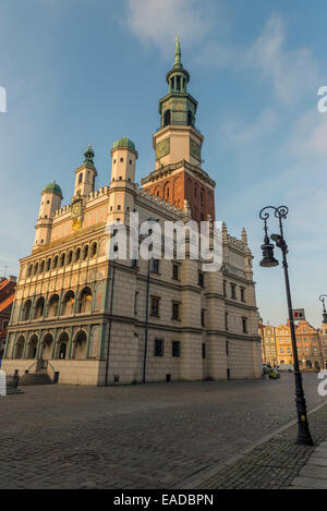 POZNAN, Polonia - 24 ottobre 2014: Vecchio Municipio di Poznan - Polonia Foto Stock