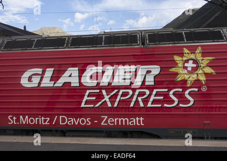 Il Glacier Express, San Moritz, Davos Zermatt, Svizzera, Uri, Andermatt Foto Stock