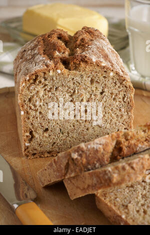 Irlandese pane wheaten soda pane fatto con farina integrale Foto Stock