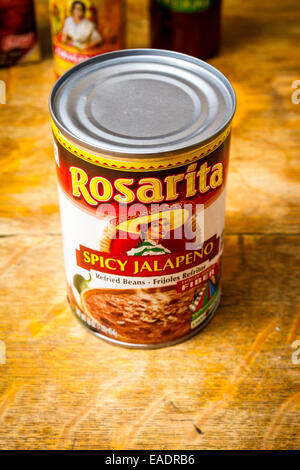 Rosarita piccante refried fagioli con peperoncini jalapeno Foto Stock