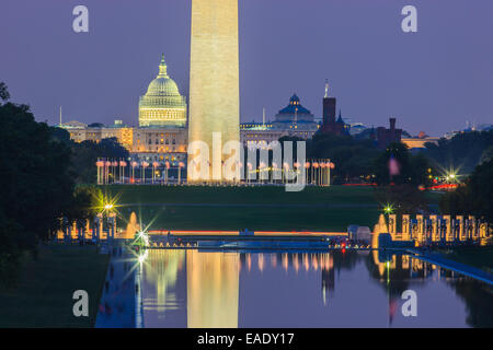 Il Monumento a Washington e il Campidoglio di Washington DC. Foto Stock