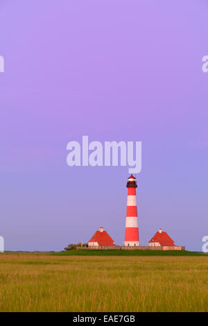 Faro di Westerheversand, Westerhever, Eiderstedt, Frisia settentrionale, Schleswig-Holstein, Germania Foto Stock