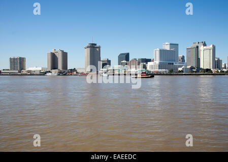 Waterfront edifici di New Orleans sul fiume Mississippi Louisiana USA Foto Stock