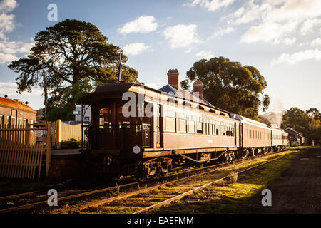Un motore a vapore da Victorian Goldfields Railway a Maldon, Victoria, Australia su 11 Maggio 2014 Foto Stock