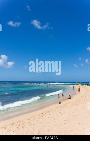 La spiaggia di Poipu Beach Kauai Hawaii USA Foto Stock