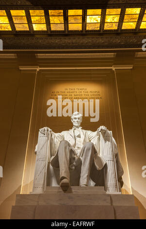 Il Lincoln Memorial è un americano di monumento nazionale costruito per onorare il sedicesimo presidente degli Stati Uniti Abraham Lincoln. Ho Foto Stock