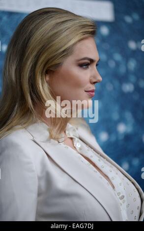 Kate Upton presso gli arrivi per una serata in onore di Stella McCartney, Alice Tully Hall presso il Lincoln Center di New York, NY Novembre 13, 2014. Foto di: Kristin Callahan/Everett Collection Foto Stock