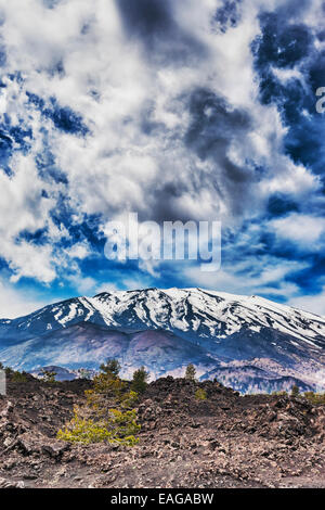 Il monte Etna è con 3323 metri più alto d'Europa e il vulcano più attivo, Sicilia, Italia, Europa Foto Stock