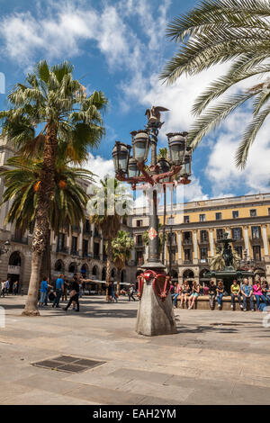 La Plaça Reial - Royal Square -, Barcellona, Spagna Foto Stock