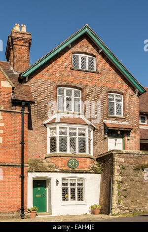 Una proprietà in Maltravers Street, Arundel, West Sussex, in Inghilterra del sud. Foto Stock