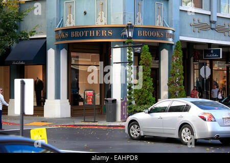 Brooks Brothers negozio di fronte alla fila di Santana in San Jose. Foto Stock