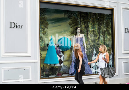 Dior store, avenue Montaigne, , Parigi, Ile de france, Francia Foto Stock