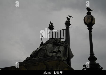 La regina Victoria statua, Victoria Memorial, Calcutta, India Foto Stock