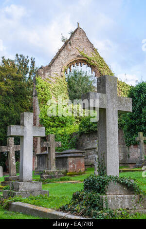 Rovine del palazzo degli arcivescovi di York Southwell NOTTINGHAMSHIRE REGNO UNITO Southwell minster Nottinghamshire Foto Stock