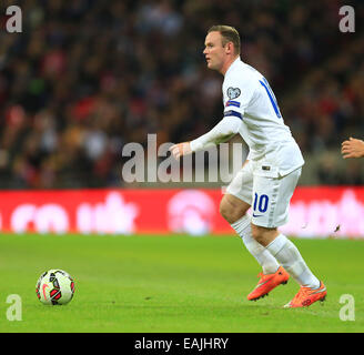 Londra, Regno Unito. Xv Nov, 2014. Wayne Rooney di Inghilterra - Inghilterra vs. Slovenia - UEFA EURO 2016 Qualifiche - Wembley Stadium - Londra - 15/11/2014 Pic Philip Oldham/Sportimage. © csm/Alamy Live News Foto Stock