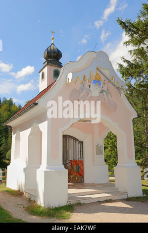 Cappella di Maria Regina, vicino a Mittenwald, Werdenfelser Land, Alta Baviera, Baviera, Germania Foto Stock