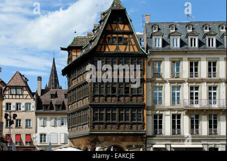 Maison Kammerzell edificio sulla Place de la Cathedrale square, Strasburgo, dipartimento Bas-Rhin, Alsazia, Francia Foto Stock